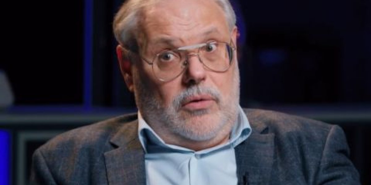 Экономист заявил о выборе между девальвацией и заморозкой вкладов — что это значит для ваших денег Экономист заявил о выборе между девальвацией и заморозкой вкладов — что это значит для ваших денег