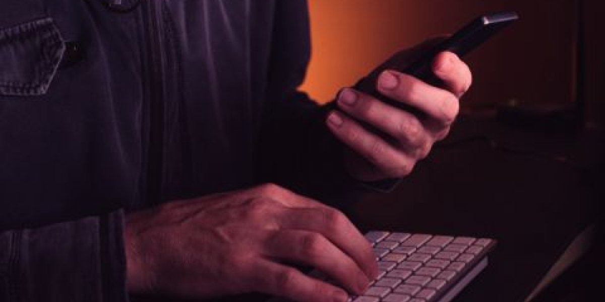 ВТБ предупреждает о мошенниках: как не потерять деньги накануне Нового года ВТБ предупреждает о мошенниках: как не потерять деньги накануне Нового года