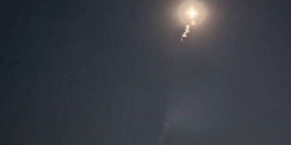 «Красный рассвет» над Ижевском: город вздрогнул от пяти взрывов, аэропорт закрыли, ПВО работало на пределе «Красный рассвет» над Ижевском: город вздрогнул от пяти взрывов, аэропорт закрыли, ПВО работало на пределе